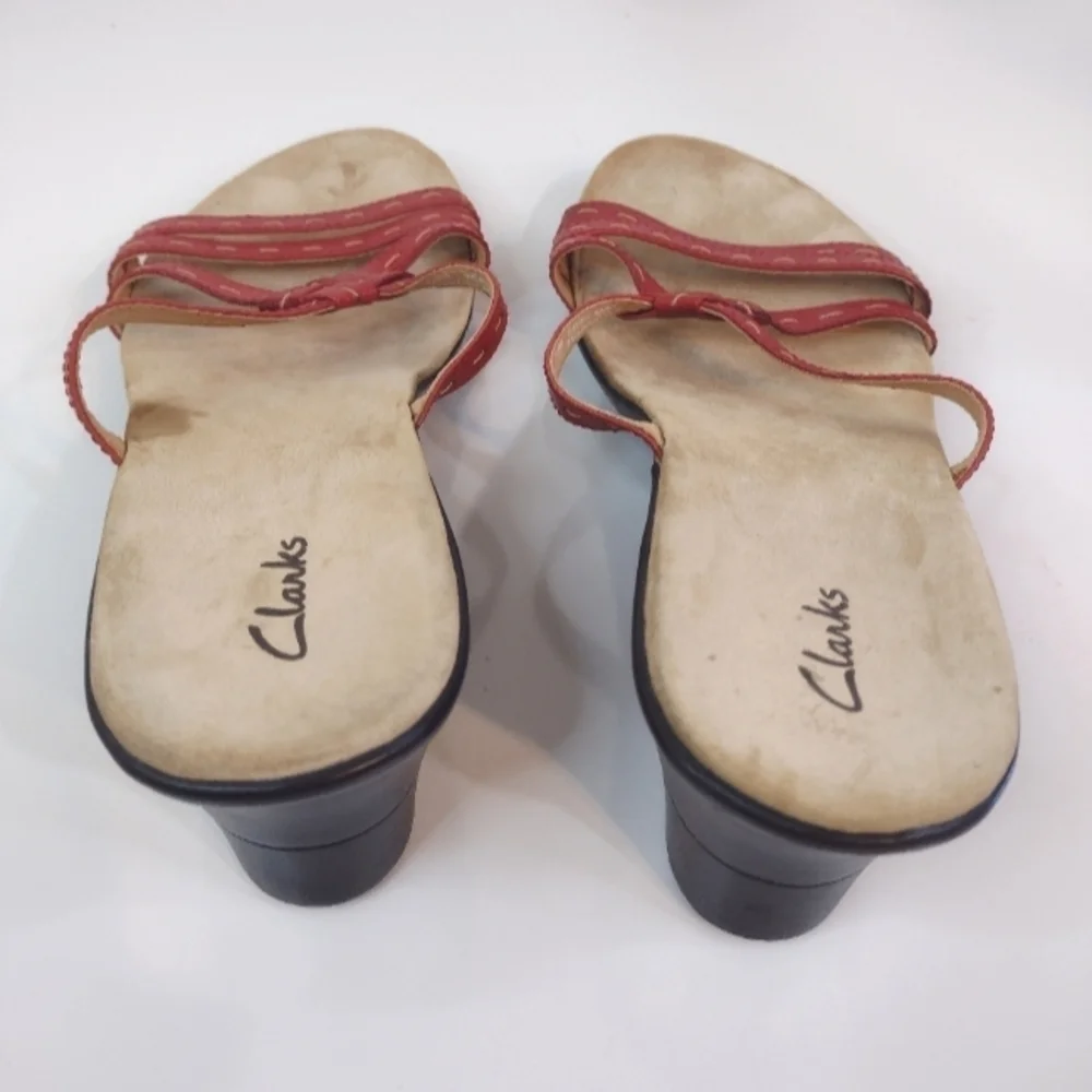 Clark's women's wedge strapy sandals size (10)M